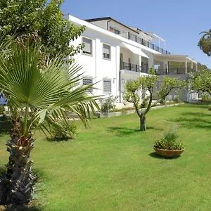 Aparthotel Sikelika Sul Mare